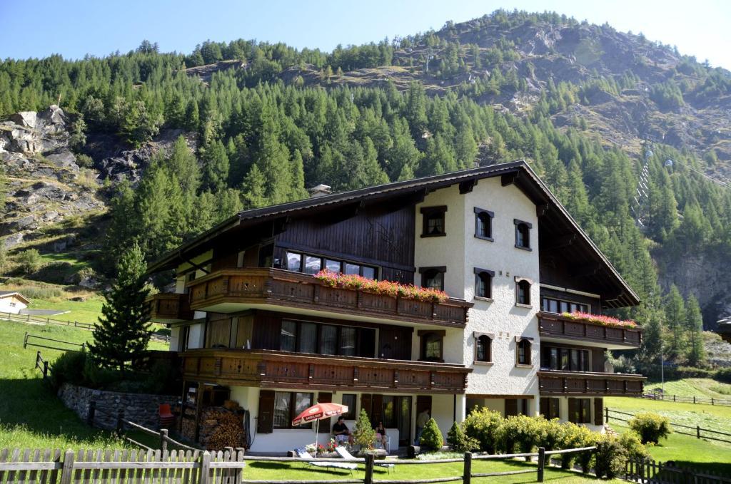 Apartmenthaus Sunshine Саас-Грунд Екстериор снимка